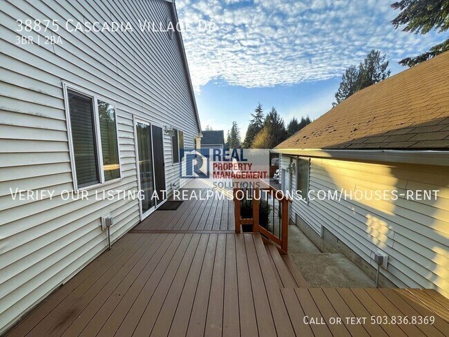 Building Photo - 38875 Cascadia Village Dr