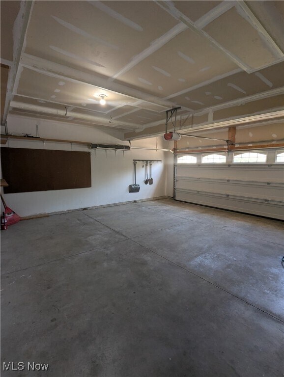 Building Photo - 145 Park View Ct
