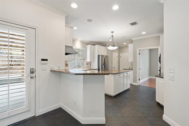 Building Photo - 4305 Shoal Creek Blvd