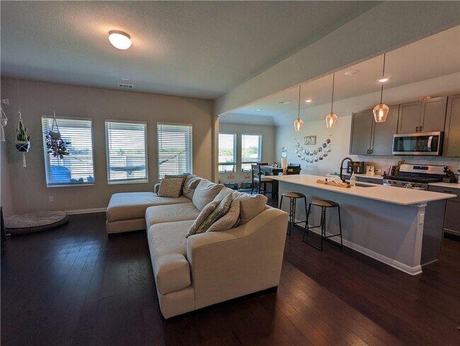 Building Photo - 11801 Carrizo Spgs Path