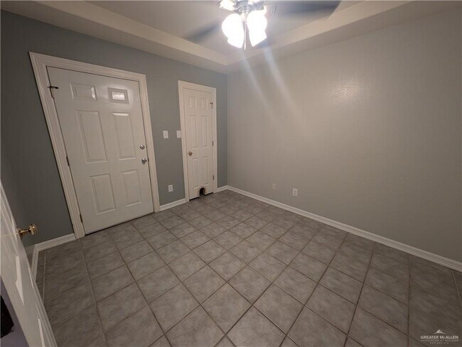 Building Photo - 19 La Cantera St