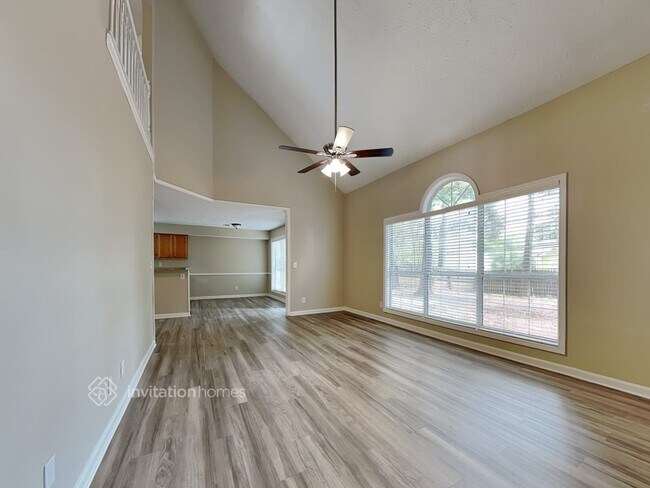 Building Photo - 2565 Suwanee Lakes Trail NW