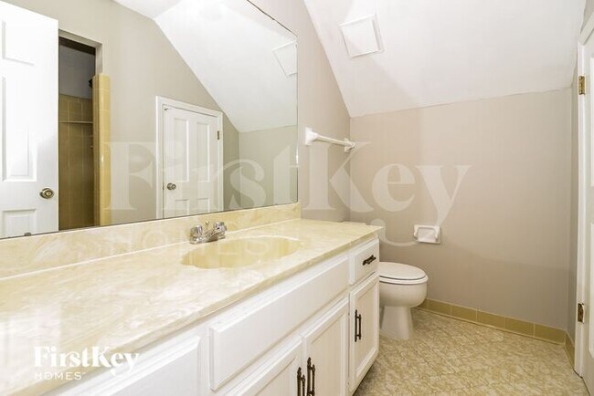 Building Photo - 3503 Christy Ln