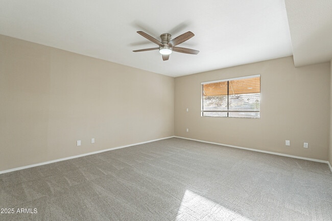 Building Photo - 25822 S Boxwood Dr