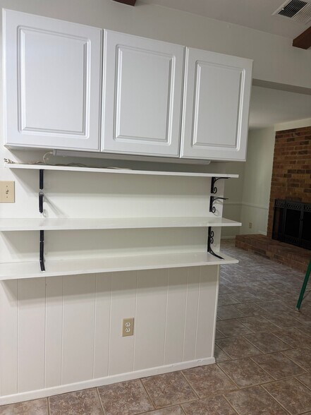 Building Photo - 124 Appletree Ct