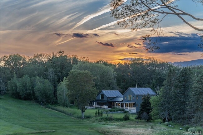 Building Photo - 61 Red Fox Ln