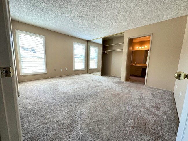 Building Photo - 11348 Barbi Ln
