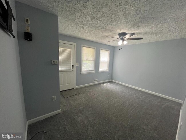 Building Photo - 7118 Eastbrook Ave