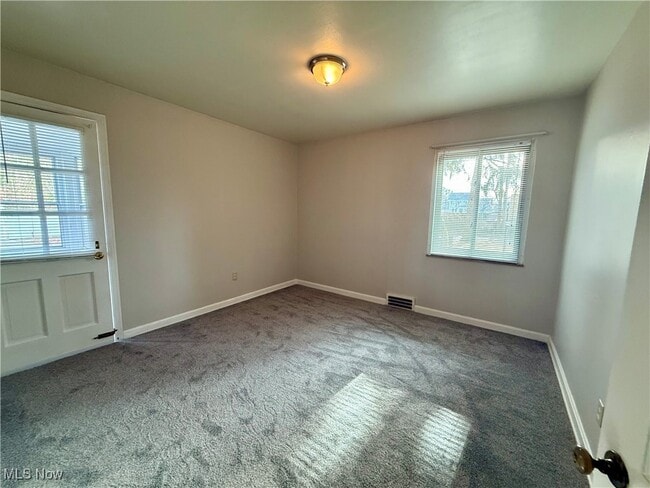 Building Photo - 3625 Rocky River Dr