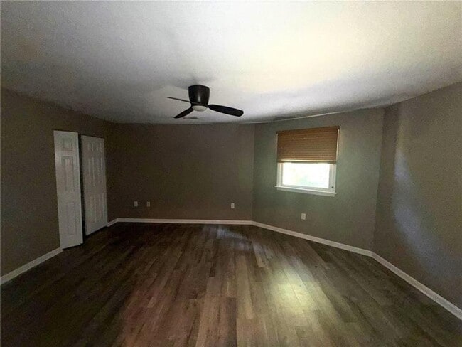 Building Photo - 108 Valley Brook Rd