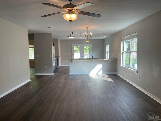 Building Photo - 10881 Chippewa Way