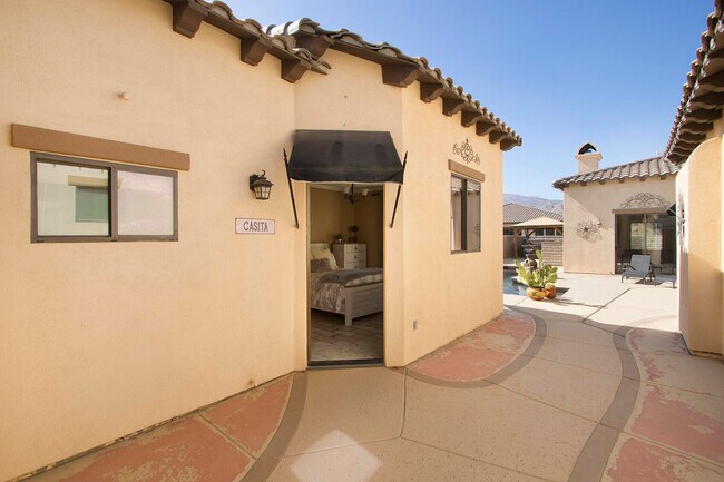 Building Photo - 57669 Santa Rosa Trail