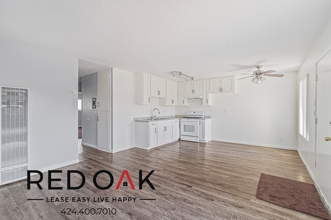 Primary Photo - 9210 Somerset Blvd