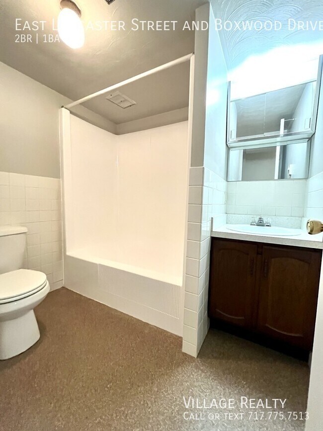 Building Photo - 308 E Lancaster St