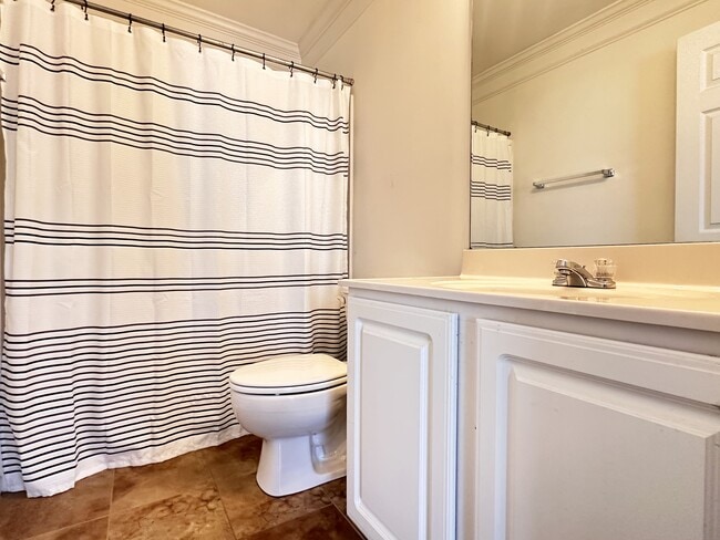 Building Photo - 307 Savoy Ct