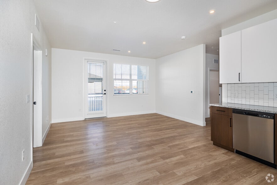 3BR, 2BA - 1,194SF - Living Room - Junction72