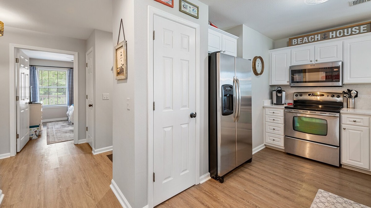 Building Photo - 532 Blue Stem Dr