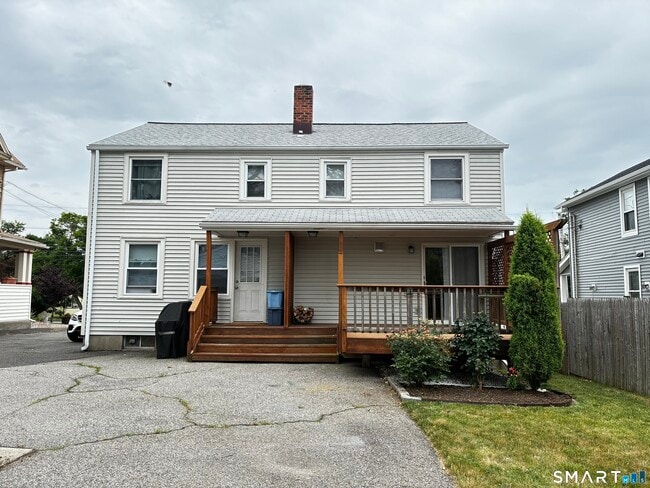 Building Photo - 424 Rockwell Ave