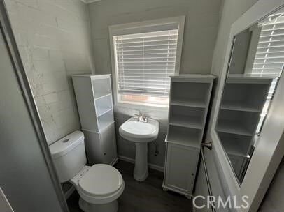 Building Photo - 6637 Oasis Ave