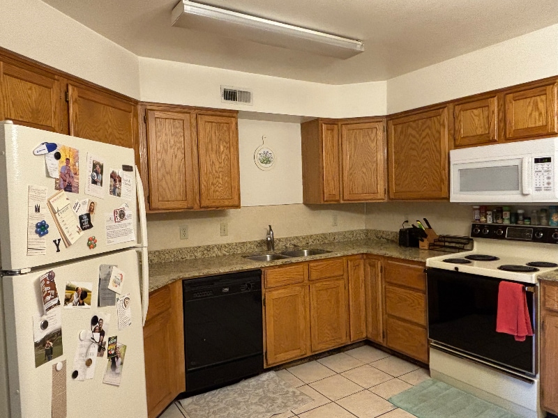 Building Photo - 257 E 500 N