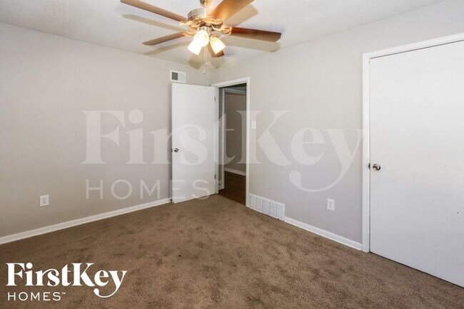 Building Photo - 1279 Woodston Rd
