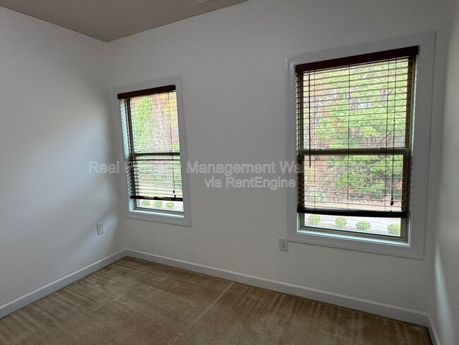 Building Photo - 441 Liberty Hill Pass