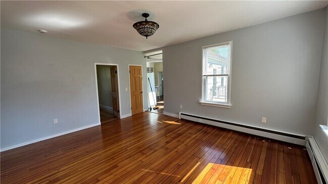 Building Photo - 3560 Kingstown Rd