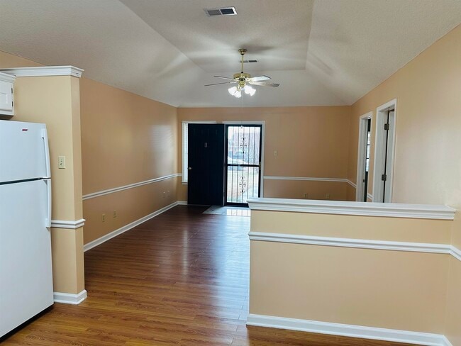 Building Photo - 119 Pennsylvania Ave