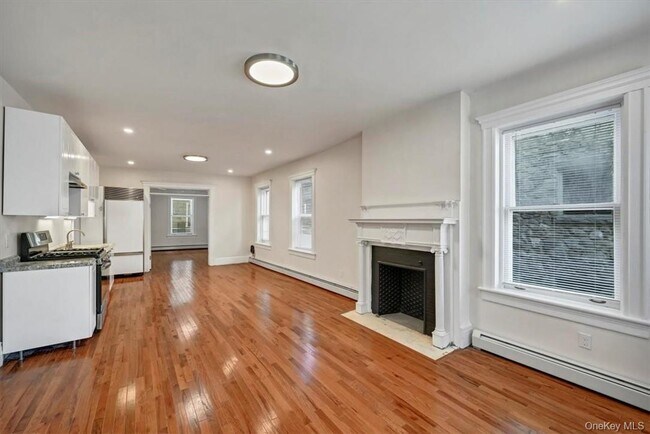 Building Photo - 271 Liberty St