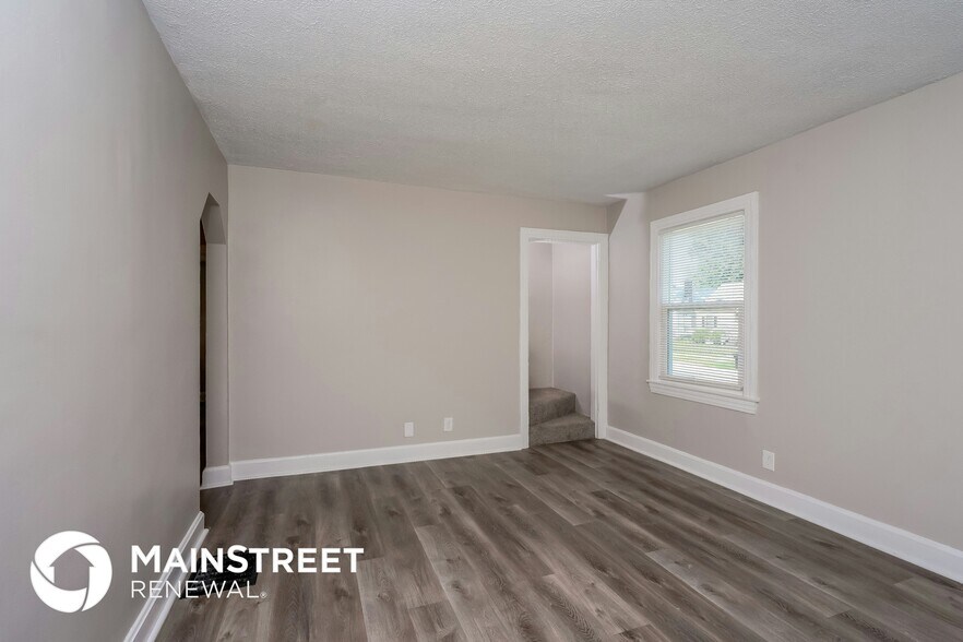 Building Photo - 1006 Woodway Ln