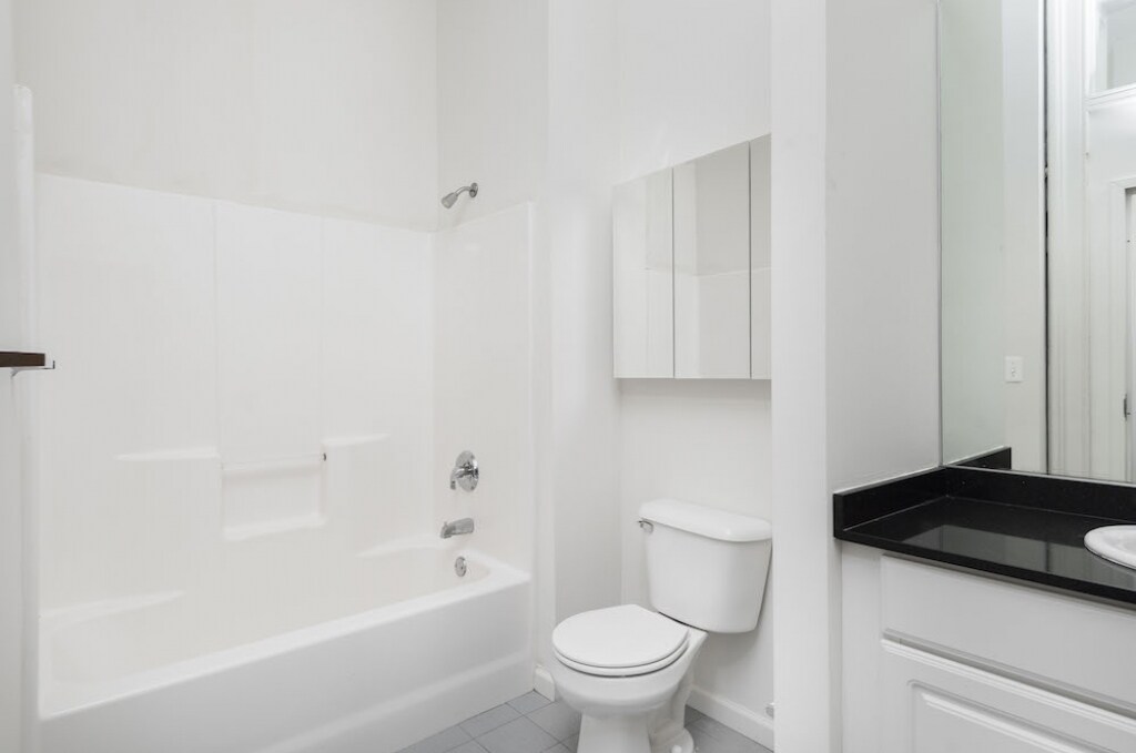 Building Photo - 1001 Chestnut St