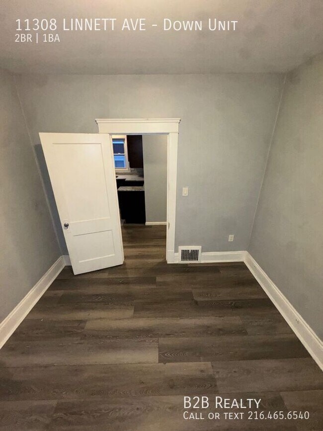 Building Photo - 11308 Linnet Ave