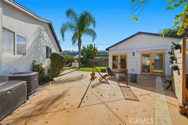 Building Photo - 6443 Gross Ave