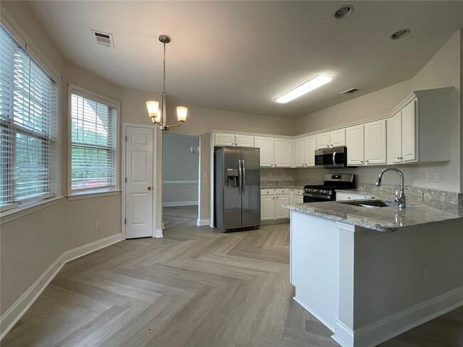 Building Photo - 1624 Hampton Hollow Trail