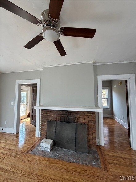 Building Photo - 501-501 Clarendon St