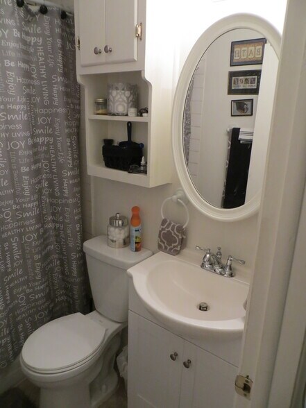 Bathroom view2 - 116 Woodland Ct