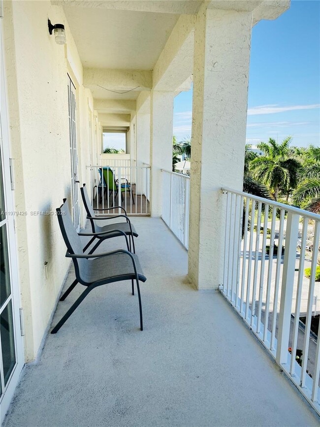 Building Photo - 1200 Town Center Dr