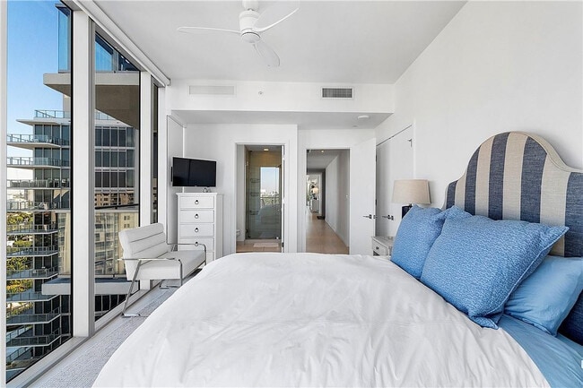 Building Photo - 2200 N Ocean Blvd