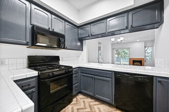 Building Photo - 4620 Vista Del Monte Ave