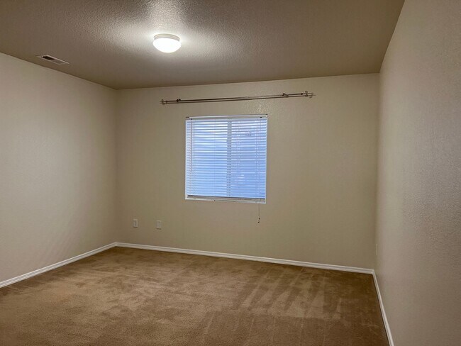 Building Photo - Very Nice 4-Bdrm Rancher in Meridian Ranch