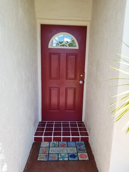 Building Photo - 1361 Sandpiper Blvd