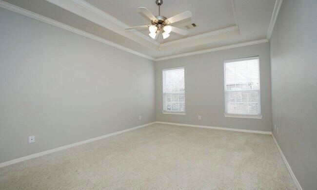 Building Photo - 1515 Olive Park