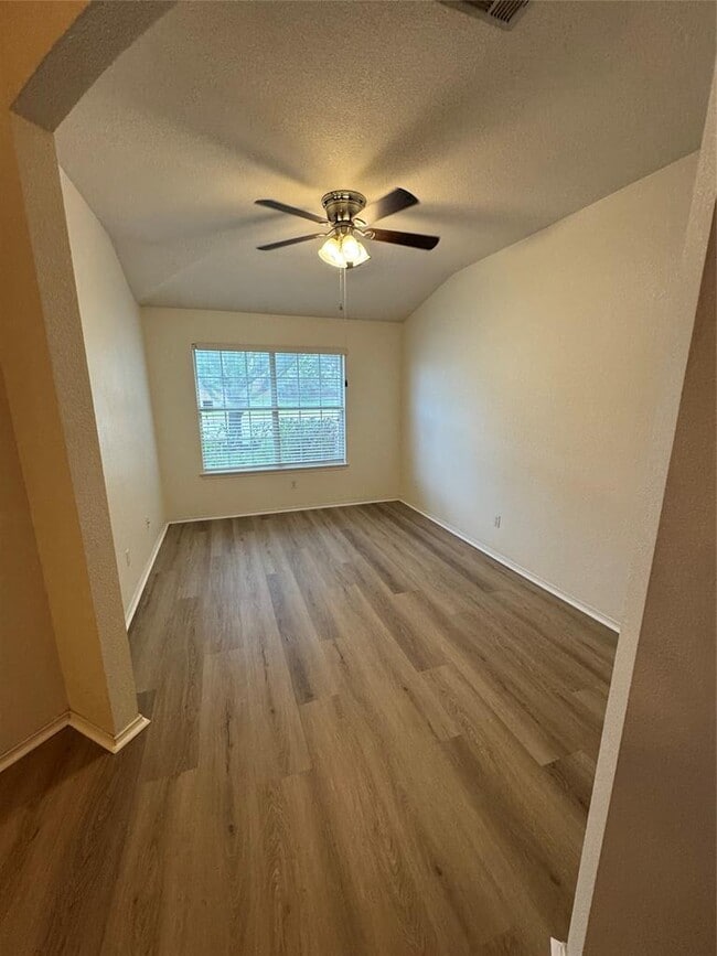 Building Photo - 215 San Felipe Dr