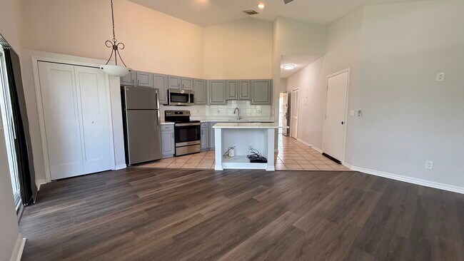 Building Photo - 10049 Perfect Dr