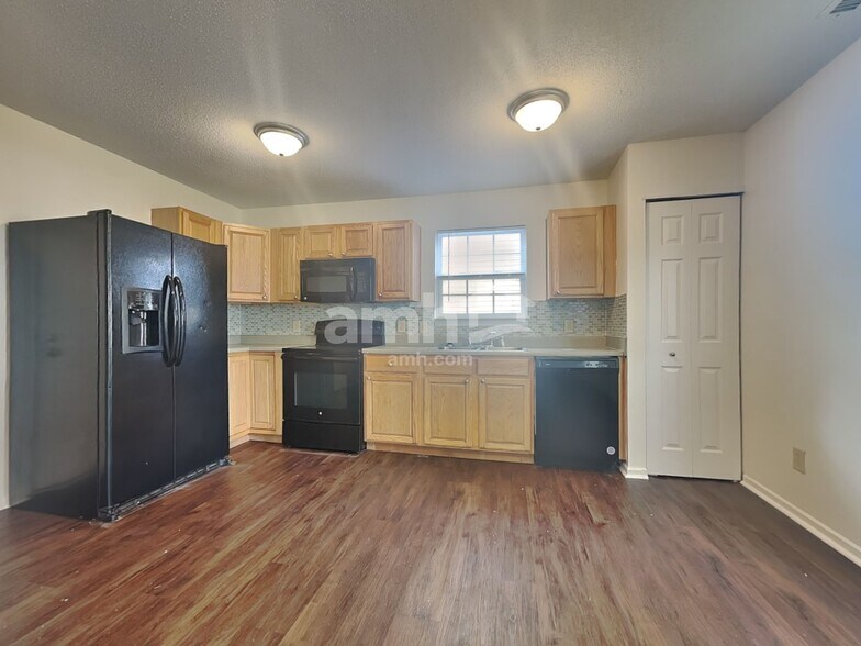 Building Photo - 9414 W Stargazer Dr