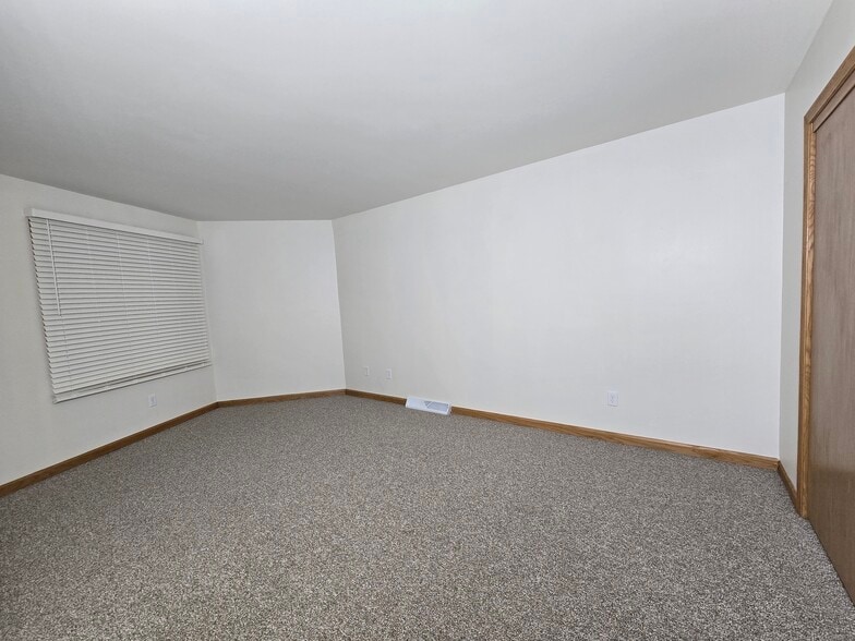 Building Photo - N114W16920 Murillo Dr