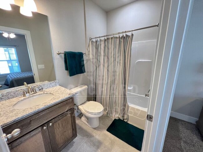 Building Photo - EP 4| Endura Park- Townhome in Siloam Springs!