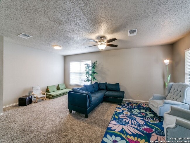 Building Photo - 3 Bedroom/2.5 Bath Northwest Crossing Subd...