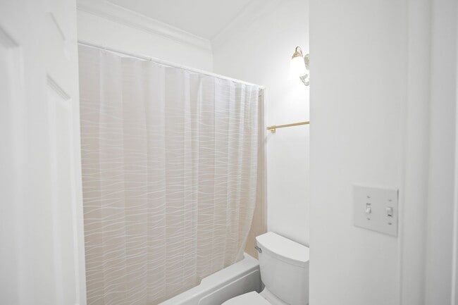 Building Photo - 601 Willow Point Ct