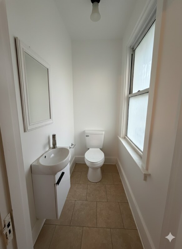 Building Photo - 1027 Farragut St